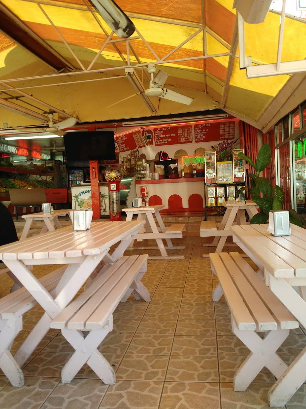 La Cocina D La Manzana | restaurant | Avenida Universidad 101c, Indeco Universidad, 22427 Tijuana, B.C., Mexico | 016646827171 OR +52 664 682 7171