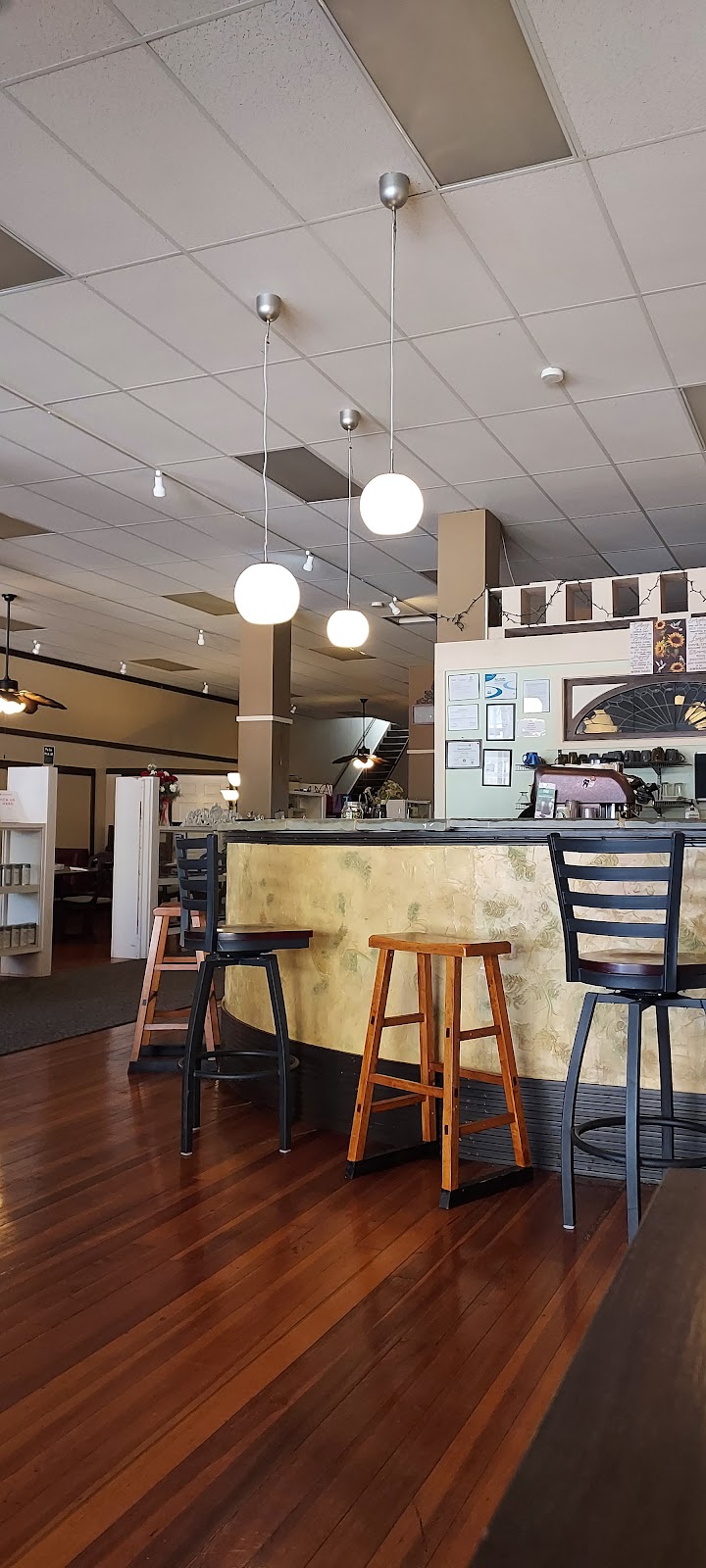 Fresco On First | restaurant | 216 W 1st St, Dixon, IL 61021, USA | 8156779144 OR +1 815-677-9144