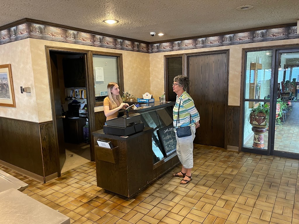 Blue Hereford | restaurant | 809 Main St, Ford, KS 67842, USA | 6203692841 OR +1 620-369-2841