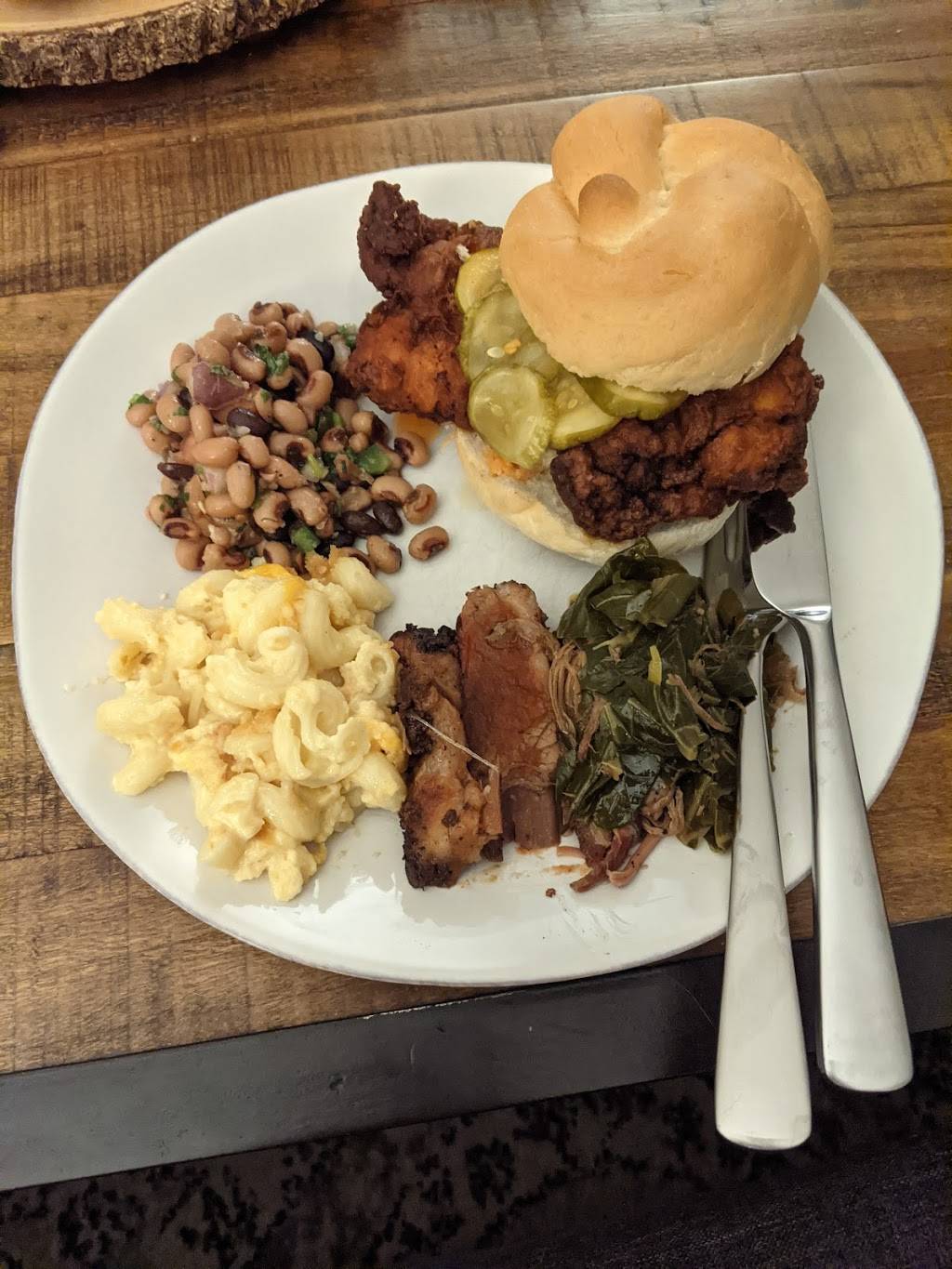 B.T.s Fried Chicken and BBQ | restaurant | 318 Park Ave, Worcester, MA 01609, USA | 7745306152 OR +1 774-530-6152