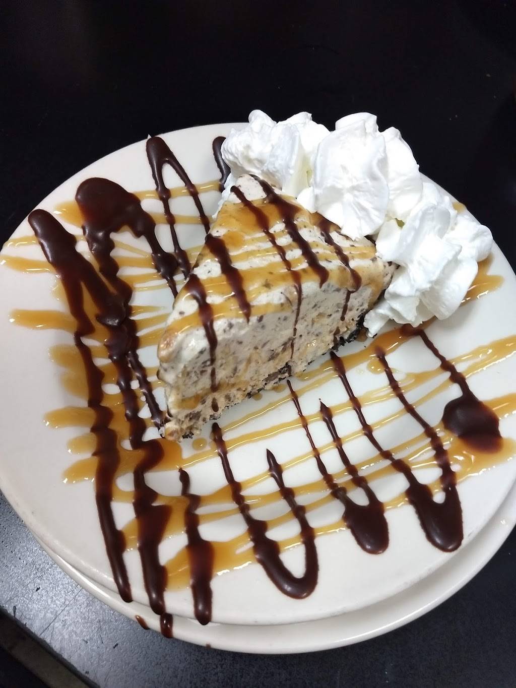 Golden Valley Restaurant And Brewery | restaurant | 980 NE 4th St, McMinnville, OR 97128, USA | 5034722739 OR +1 503-472-2739