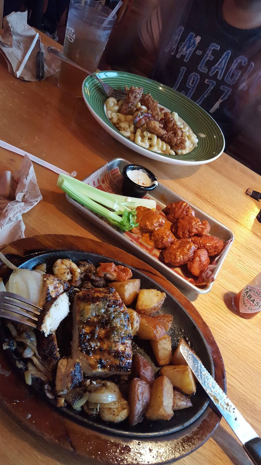 Applebees Grill + Bar | restaurant | 5010 W US Hwy 290 Service Rd, Austin, TX 78735, USA | 5128921966 OR +1 512-892-1966