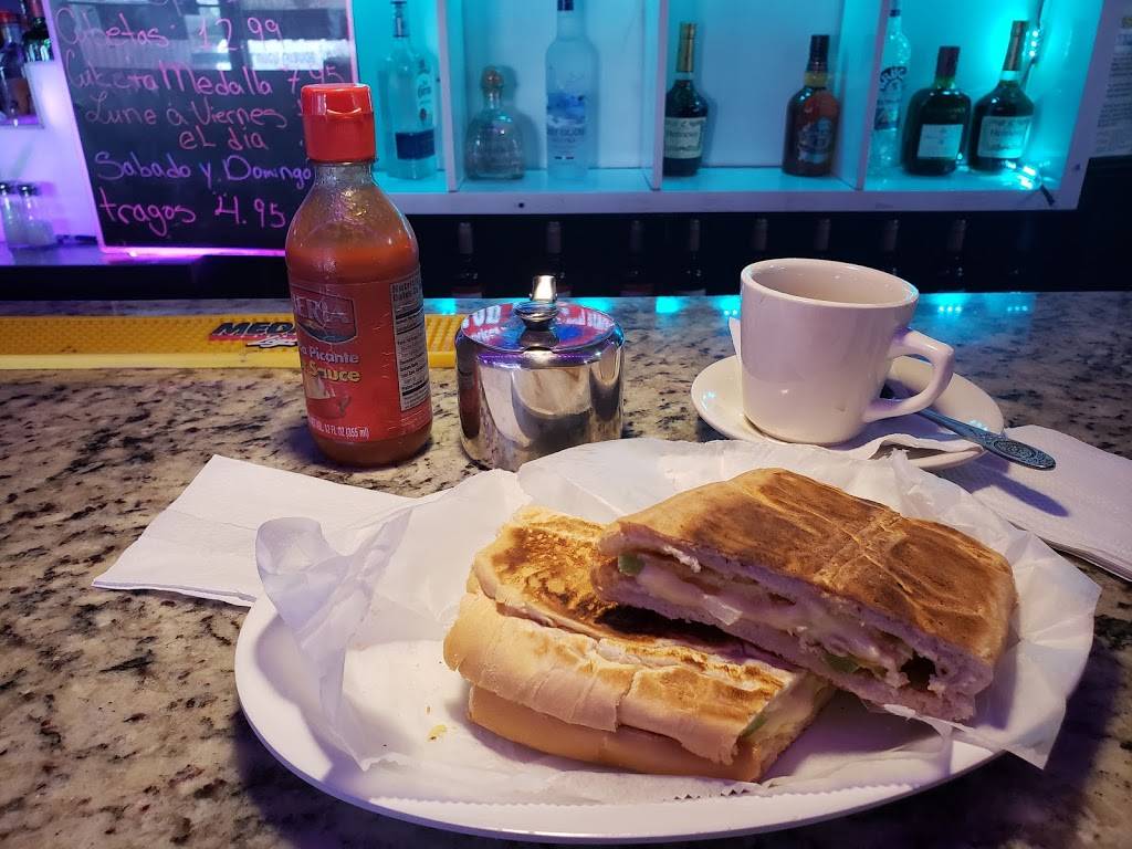 El Rey De Los Pollos | restaurant | 917 N John Young Pkwy, Kissimmee, FL 34741, USA | 4073435030 OR +1 407-343-5030