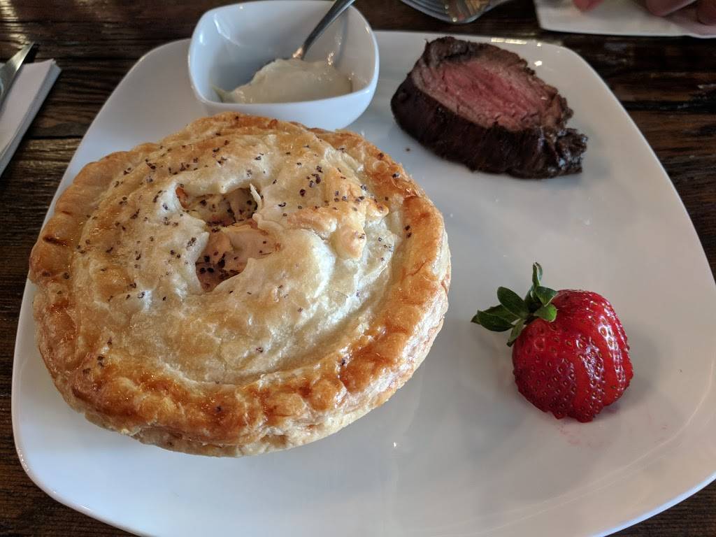 Salt | restaurant | 2188 Kensington Ave, Amherst, NY 14226, USA | 7168390300 OR +1 716-839-0300