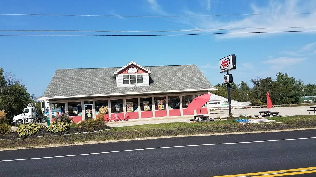 Honey Dew Donuts | bakery | 471 NH-11, Farmington, NH 03835, USA | 6037553233 OR +1 603-755-3233