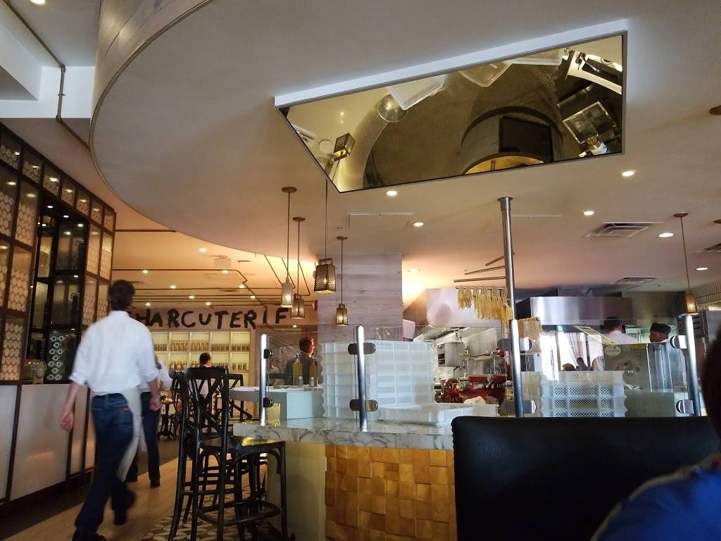 Vivo Italian Kitchen | restaurant | 6000 Universal Blvd, Orlando, FL 32819, USA | 4072243663 OR +1 407-224-3663