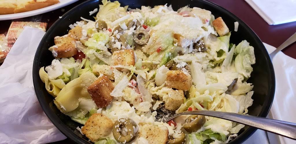 Stefaninas Elm | restaurant | 3831 Elm St, St Charles, MO 63301, USA | 6367237800 OR +1 636-723-7800