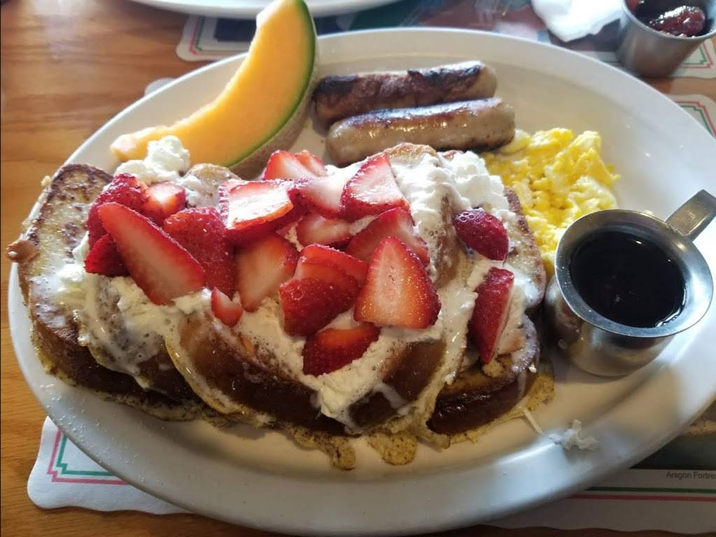 Centifontis Bar & Restaurant | restaurant | 8365 La Mesa Blvd, La Mesa, CA 91942, USA | 6194614434 OR +1 619-461-4434