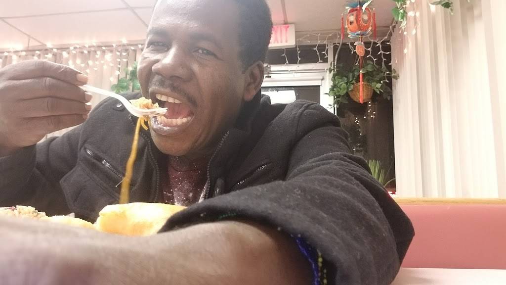 China Wok Express | restaurant | 150 King St, Northampton, MA 01060, USA | 4135868220 OR +1 413-586-8220