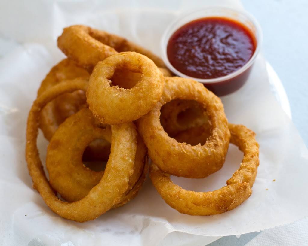 American Wings & Pizza | restaurant | 2400 St Paul St, Baltimore, MD 21218, USA | 4102352300 OR +1 410-235-2300