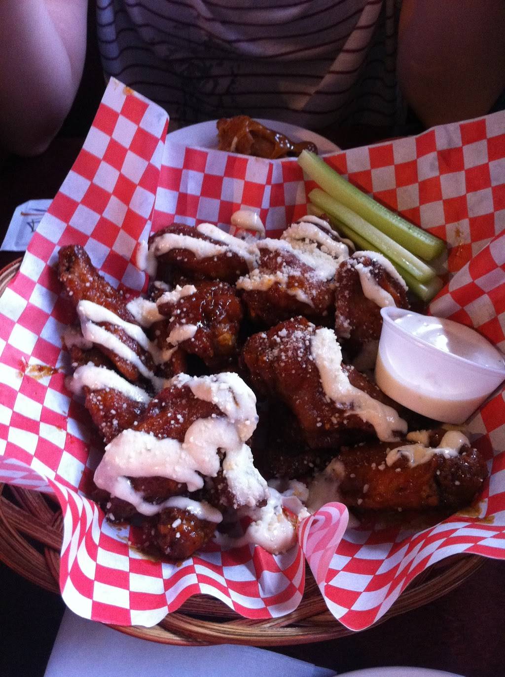 AllStar Wings and Ribs | restaurant | 10520 Yonge St, Richmond Hill, ON L4C 3C7, Canada | 9057374917 OR +1 905-737-4917