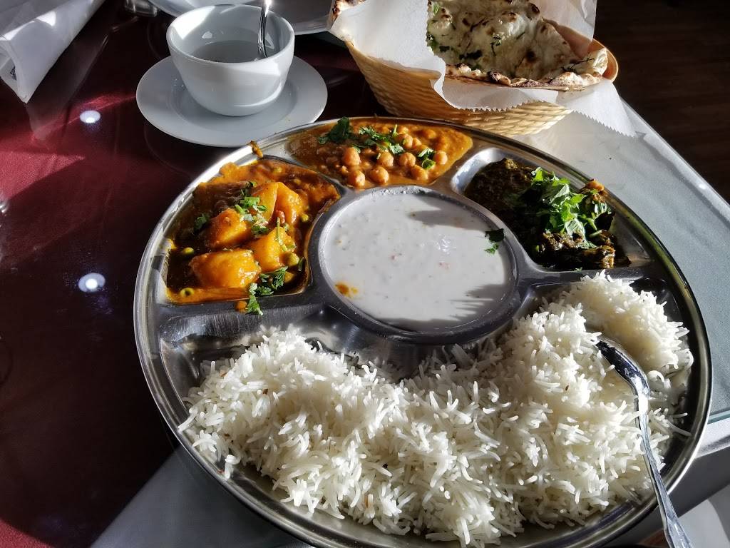 New Taj Mahal Halal Restaurant | meal takeaway | 7334 Tylers Corners Dr, West Chester Township, OH 45069, USA | 5137794888 OR +1 513-779-4888