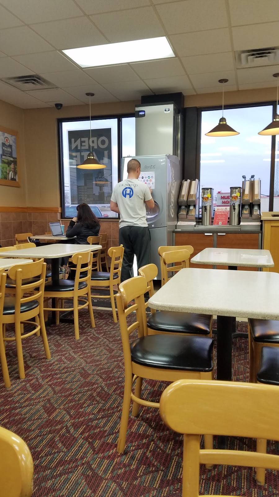 Wendys | restaurant | 1094 N College St, Harrodsburg, KY 40330, USA | 8597339222 OR +1 859-733-9222