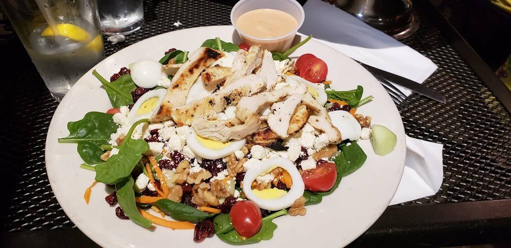 Bugsys Pizza Restaurant | restaurant | 111 King St, Alexandria, VA 22314, USA | 7036830313 OR +1 703-683-0313