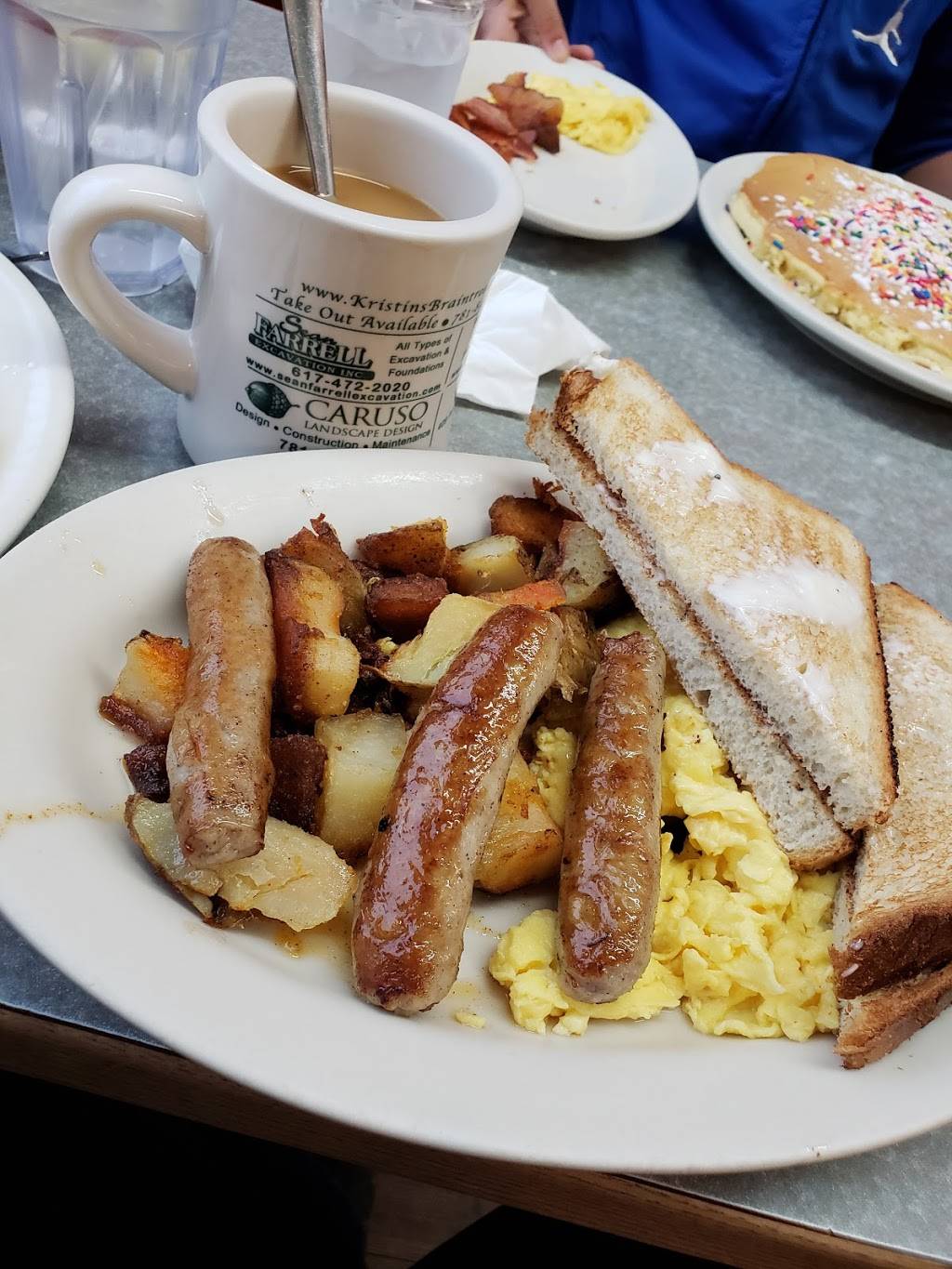 Kristins Restaurant | restaurant | 349 Washington St, Braintree, MA 02184, USA | 7818432022 OR +1 781-843-2022