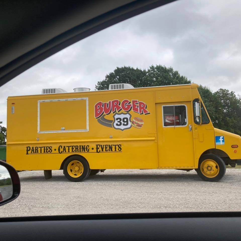 Burger 39 | restaurant | 3100 S Elliott Ave St, Aurora, MO 65605, USA | 9132065449 OR +1 913-206-5449