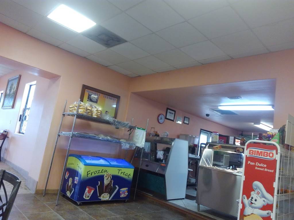 Taco Place | restaurant | 312 N May St, Madisonville, TX 77864, USA | 9363490880 OR +1 936-349-0880