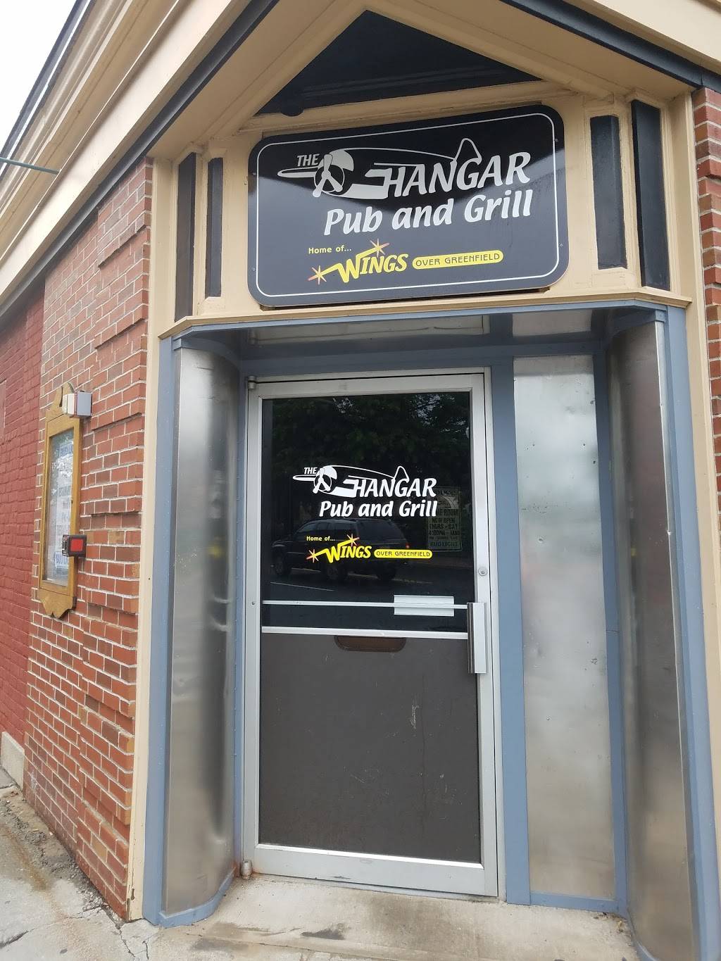 Hangar Pub and Grill Restaurant Of Greenfield | restaurant | 30 Federal St, Greenfield, MA 01301, USA | 4137739464 OR +1 413-773-9464