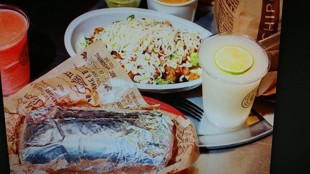 Chipotle Mexican Grill | restaurant | 620 Hempstead Turnpike, Elmont, NY 11003, USA | 5163280240 OR +1 516-328-0240