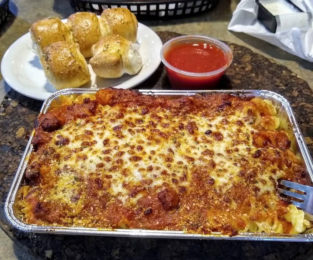 Pizza Hut | meal takeaway | 725 US-25E Scenic, Middlesboro, KY 40965, USA | 6062487338 OR +1 606-248-7338