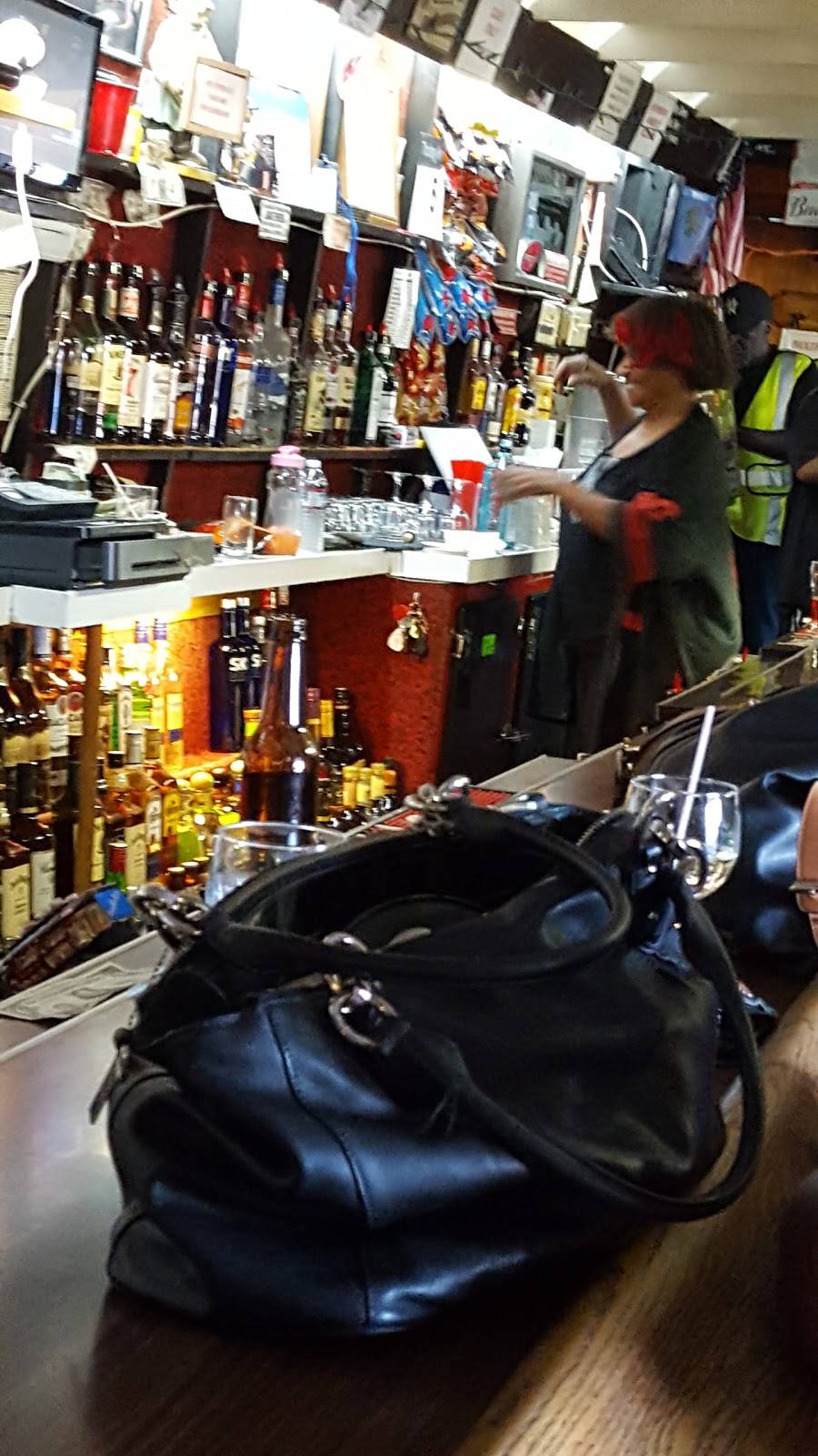 Jerrys Cocktail Lounge | restaurant | 13021 San Pablo Ave, Richmond, CA 94805, USA | 5102326336 OR +1 510-232-6336