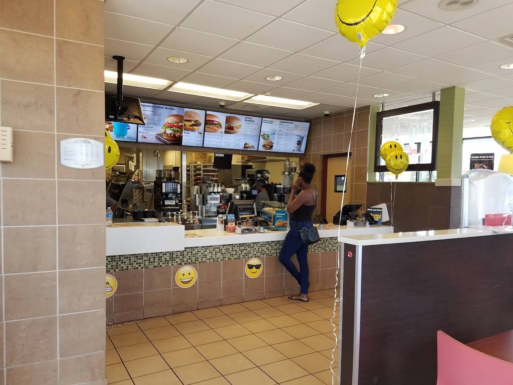McDonalds | cafe | 595 Beasley Rd, Jackson, MS 39206, USA | 6019569422 OR +1 601-956-9422