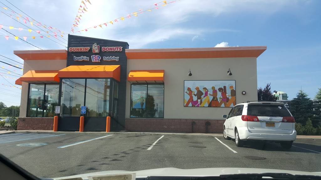 Dunkin Donuts | cafe | 2109 Broadhollow Rd, Farmingdale, NY 11735, USA | 6313930910 OR +1 631-393-0910