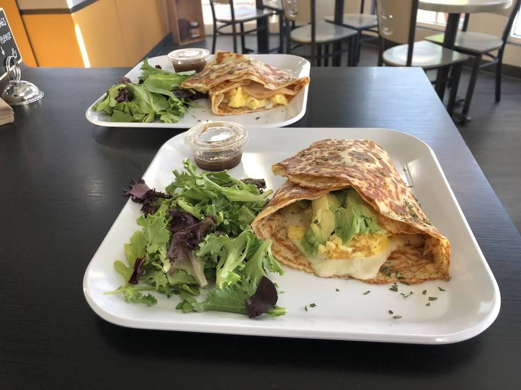 Le Petit French Cafe | bakery | 4350 Gulf Shore Blvd N #506, Naples, FL 34103, USA | 2392800438 OR +1 239-280-0438