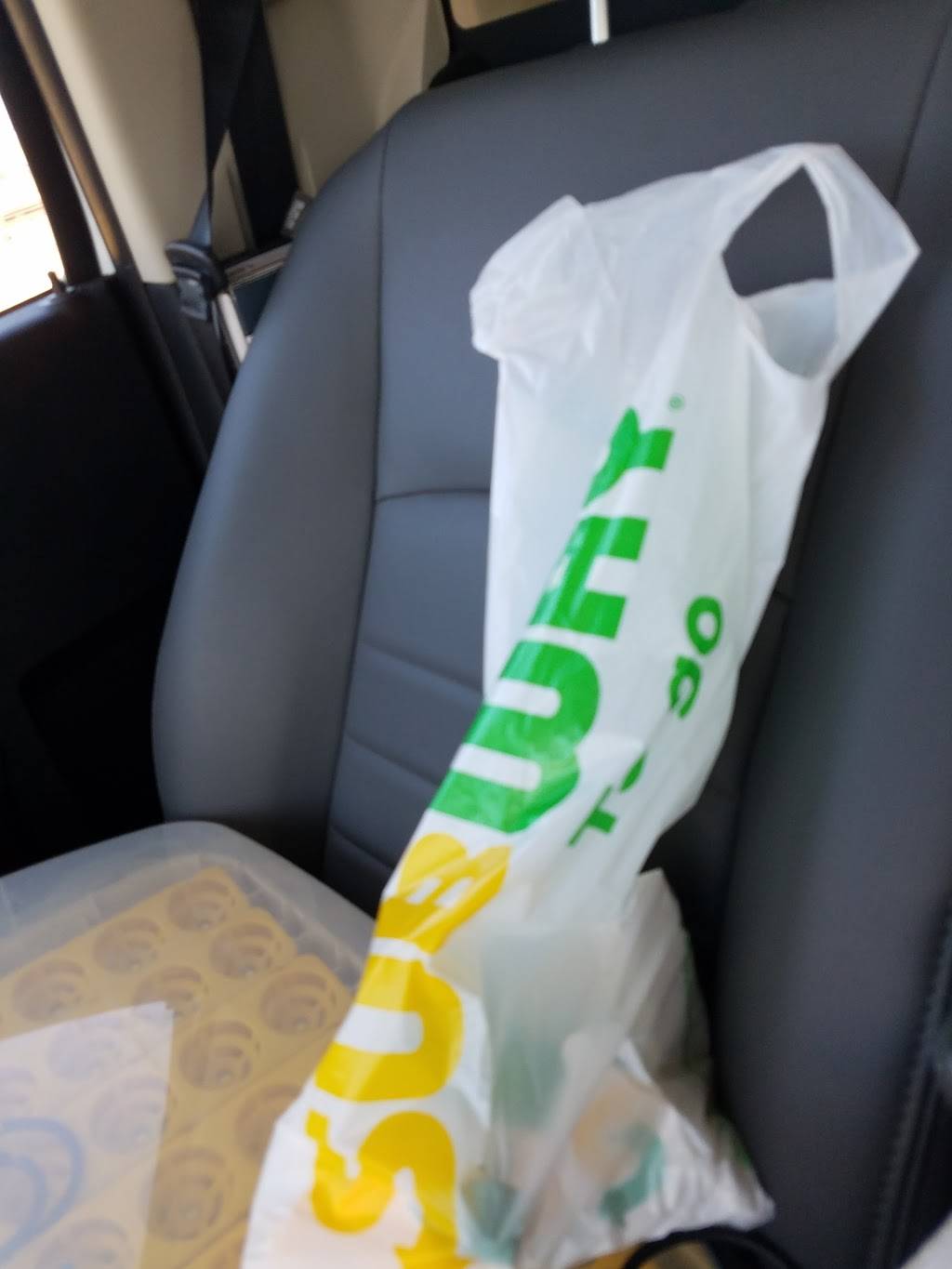 Subway | restaurant | 4095 N Golden State Blvd, Fresno, CA 93722, USA | 5592741699 OR +1 559-274-1699