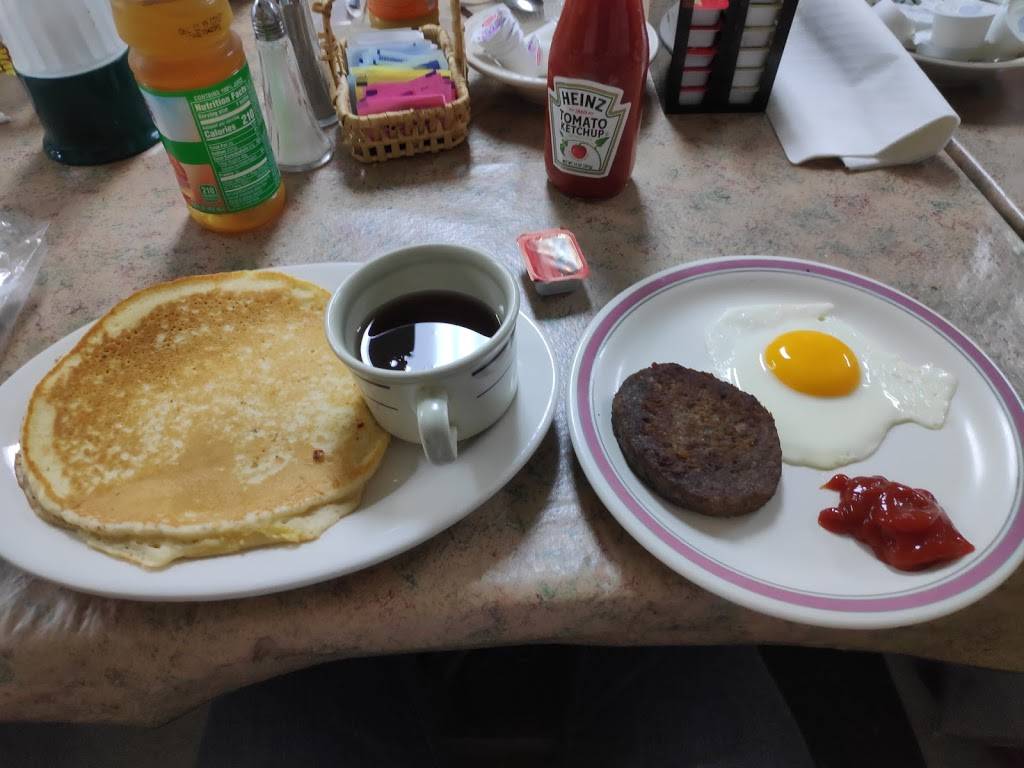 The Landing | restaurant | 868 Seamons Rd, Rock Island, TN 38581, USA | 9316862603 OR +1 931-686-2603