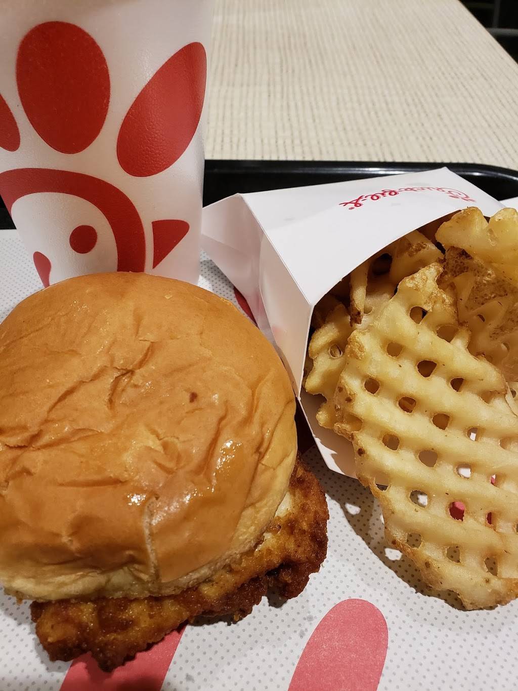 Chick-fil-A Enos Ranch | restaurant | 605 Betteravia Rd, Santa Maria, CA 93455, USA | 8053471044 OR +1 805-347-1044