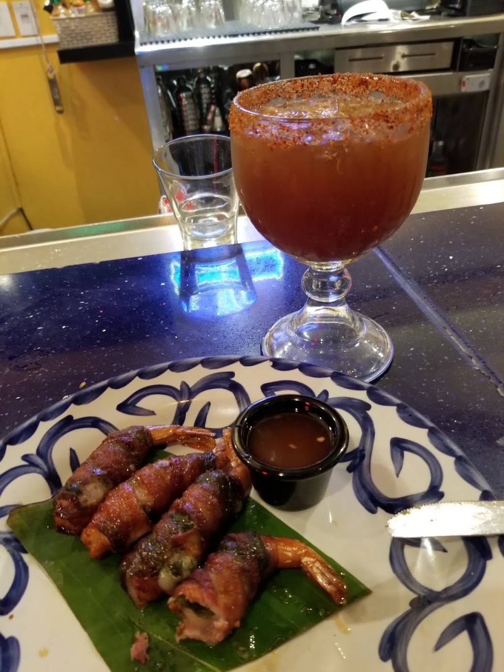 El Torito | restaurant | 2240 Griffin Way, Corona, CA 92879, USA | 9517369379 OR +1 951-736-9379