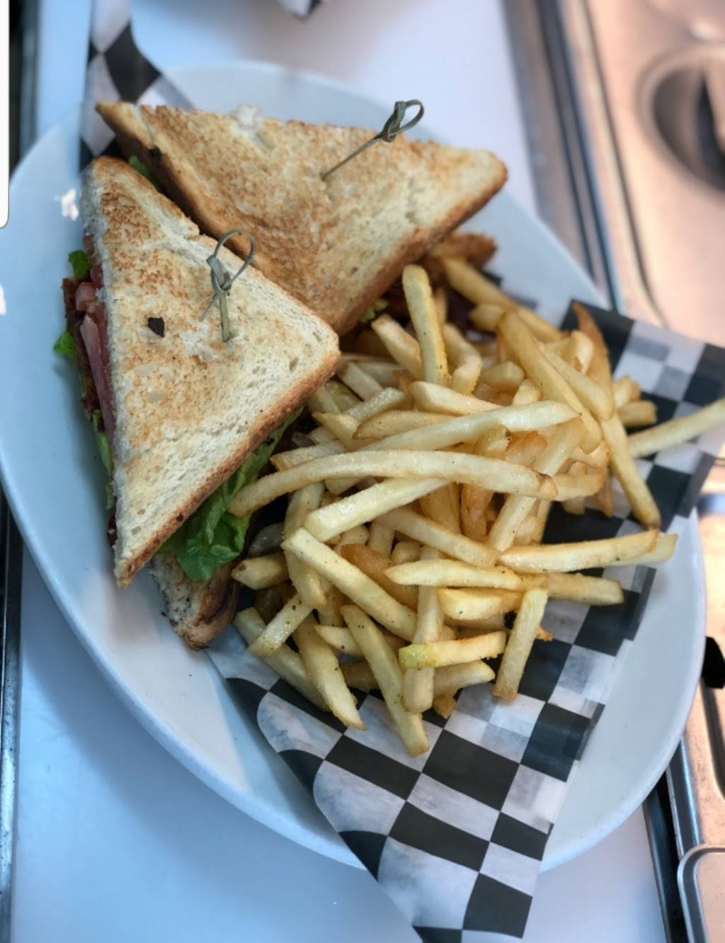 7 Cities Cafe & Grill | restaurant | 2720 N Mall Dr #160, Virginia Beach, VA 23452, USA | 7579376107 OR +1 757-937-6107