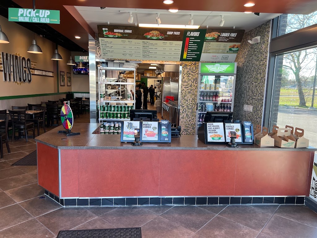 Wingstop | restaurant | 1410 Blackwood Clementon Rd, Clementon, NJ 08021, USA | 8564409464 OR +1 856-440-9464