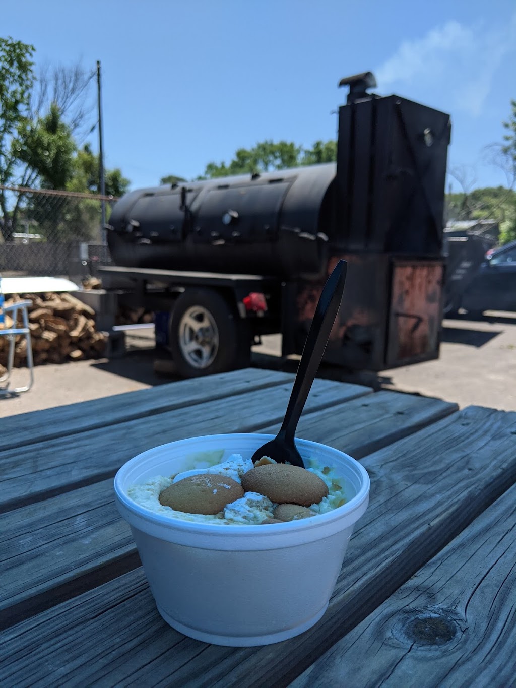 Ridgewood Brothers BBQ | restaurant | 2611 W Main St, Russellville, AR 72801, USA | 4798864386 OR +1 479-886-4386