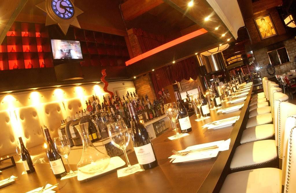 Restaurant Bar Sunnys | restaurant | 2400 Rang Saint Antoine, Vaudreuil-Dorion, QC J7V 8P2, Canada | 4504551100 OR +1 450-455-1100