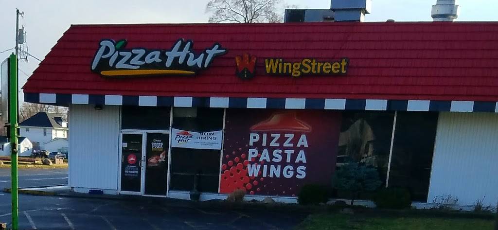 Pizza Hut | restaurant | 1607 Elkhart Rd, Goshen, IN 46526, USA | 5745332233 OR +1 574-533-2233