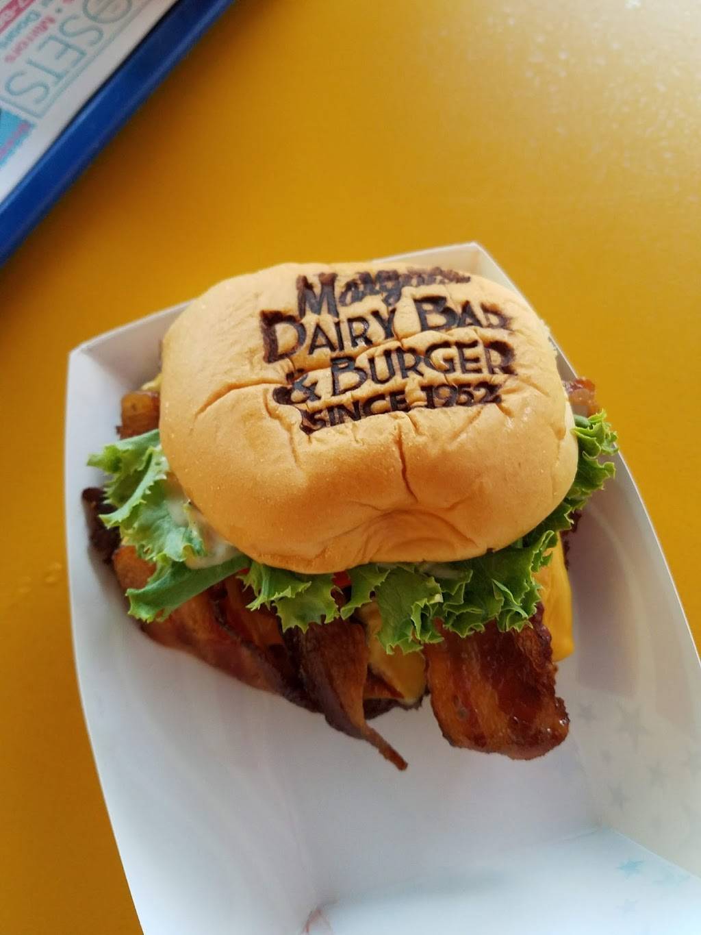 Margate Dairy Bar & Burger | restaurant | 9510 Ventnor Ave, Margate City, NJ 08402, USA | 6098229559 OR +1 609-822-9559