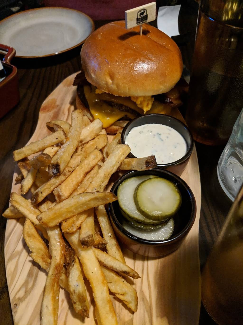 The Swill Inn | restaurant | 415 N Milwaukee Ave, Chicago, IL 60654, USA | 3125263952 OR +1 312-526-3952