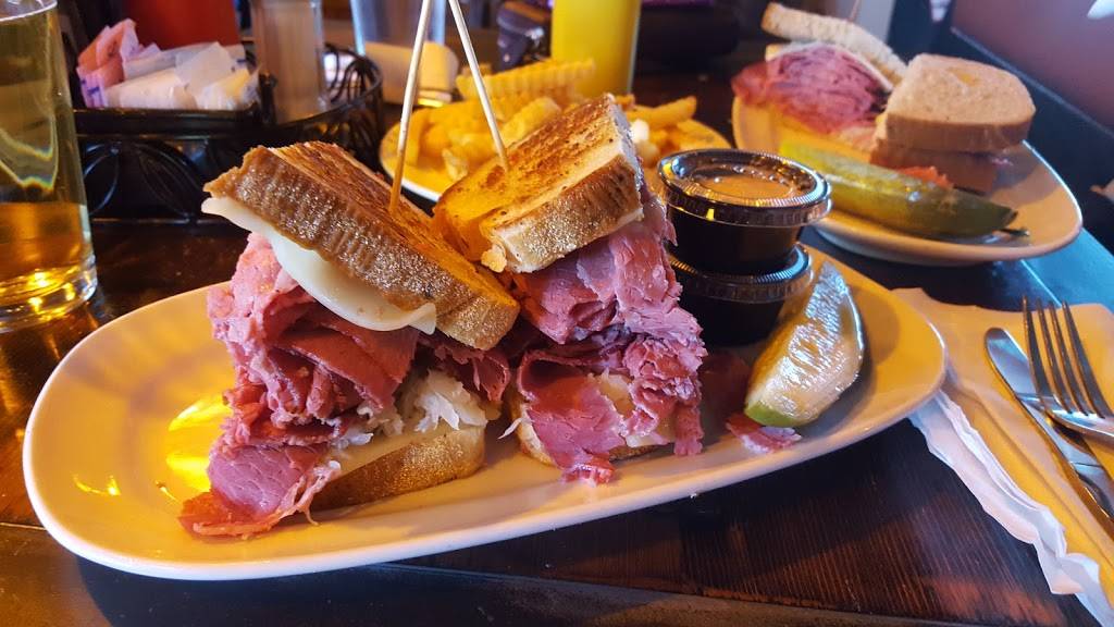 Slymans Tavern | restaurant | 4009 Orange Pl, Beachwood, OH 44122, USA | 2162929610 OR +1 216-292-9610