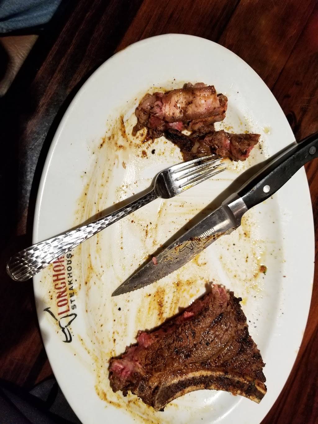 LongHorn Steakhouse | meal takeaway | 2120 S Christopher Columbus Blvd, Philadelphia, PA 19148, USA | 2152189600 OR +1 215-218-9600