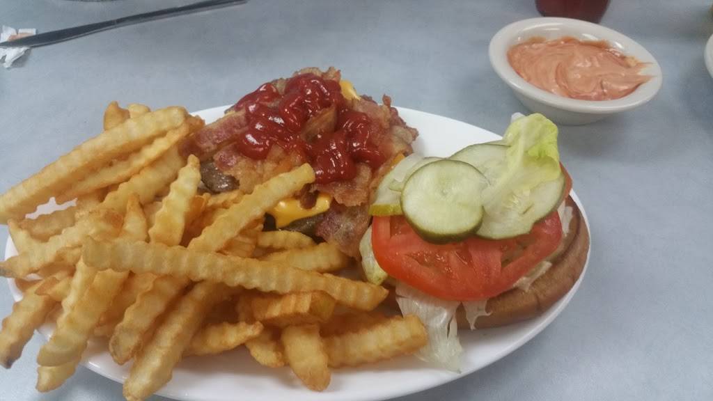 Gulfport Family Restaurant | restaurant | 2025 49th St S, Gulfport, FL 33707, USA | 7273212628 OR +1 727-321-2628