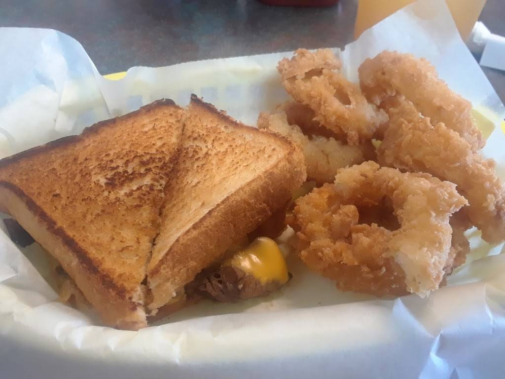 Mustang Country Cafe | restaurant | 412 E Main St, Loretto, TN 38469, USA | 9318535303 OR +1 931-853-5303