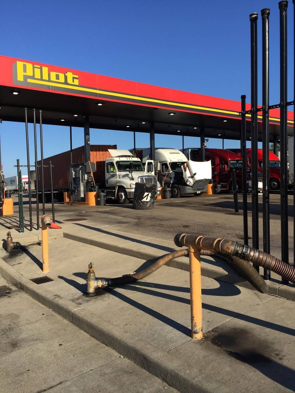 Pilot Travel Center | restaurant | 15901 11 Mile Rd, Battle Creek, MI 49014, USA | 2699689949 OR +1 269-968-9949