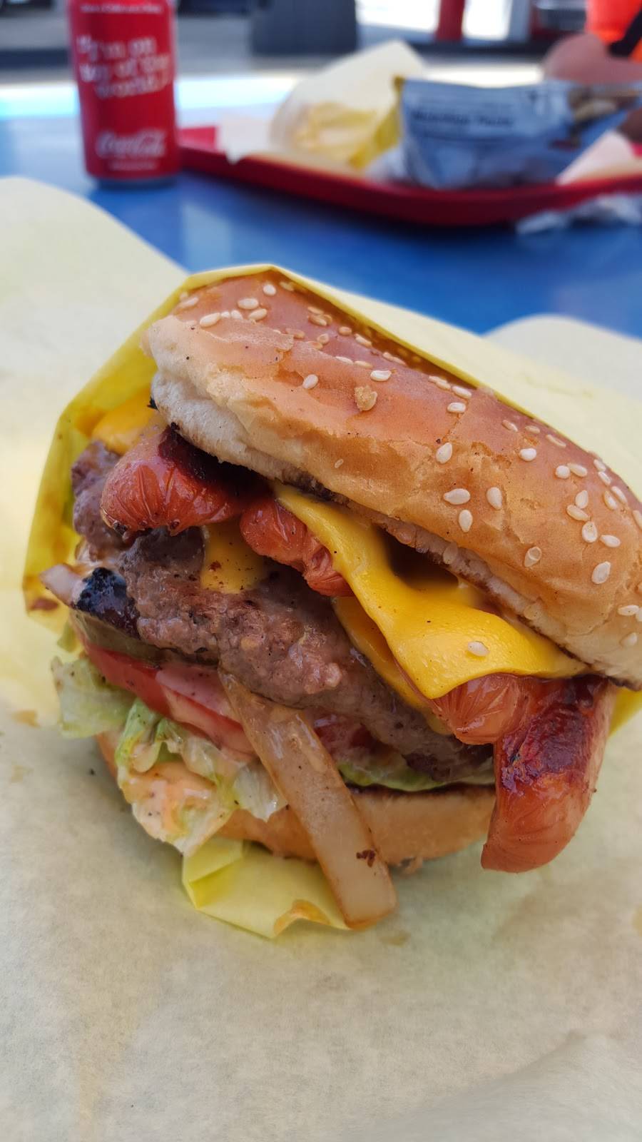 Daves Burgers | restaurant | 3396 Atlantic Ave, Long Beach, CA 90807, USA | 5624243340 OR +1 562-424-3340