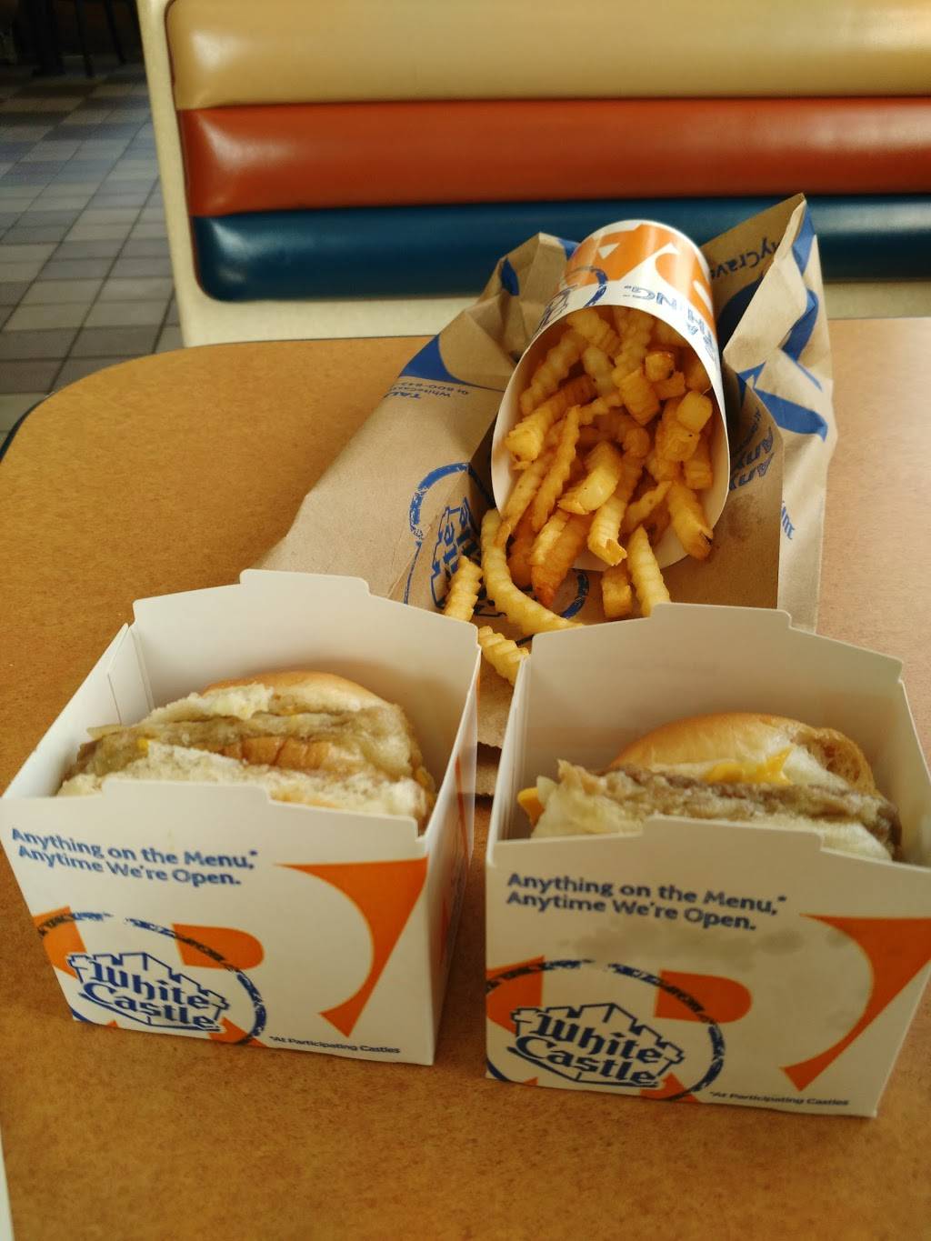 White Castle | restaurant | 55 W South St, Indianapolis, IN 46225, USA | 3174230014 OR +1 317-423-0014