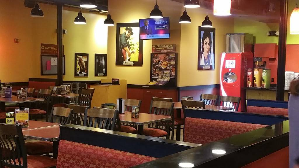 Moes Southwest Grill | restaurant | 2565 Hempstead Turnpike, East Meadow, NY 11554, USA | 5165205160 OR +1 516-520-5160