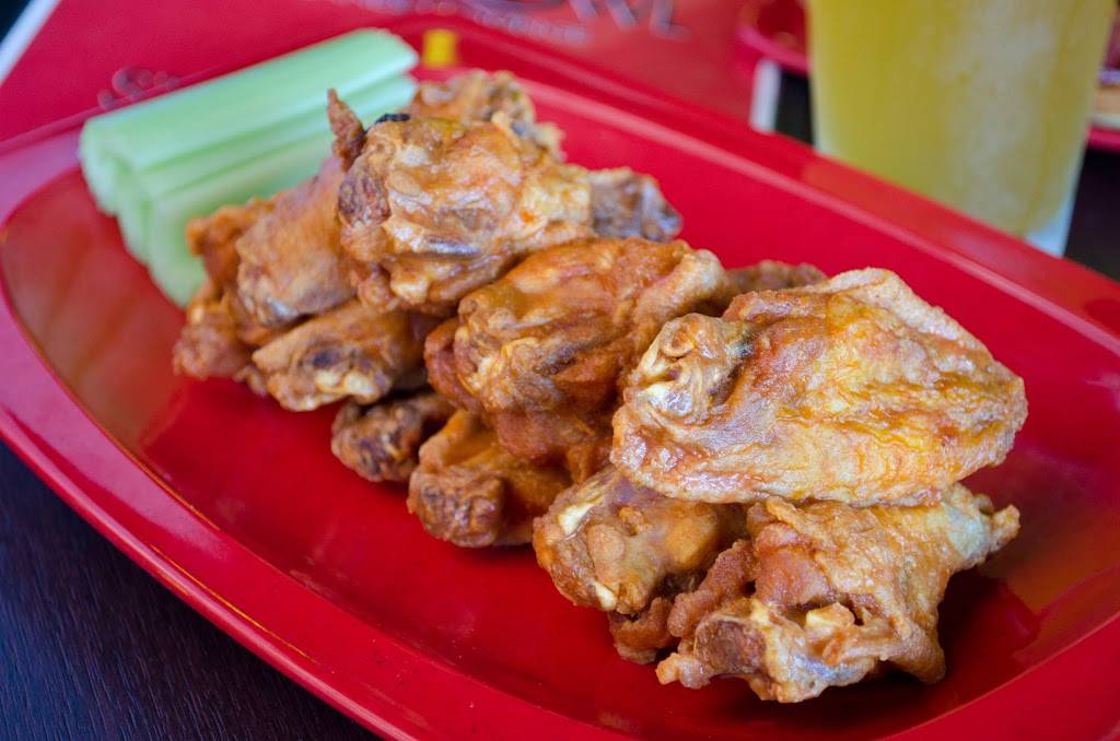 Stix Billiard Club - Stuart | restaurant | 1580 SE Federal Hwy, Stuart, FL 34994, USA | 7722202840 OR +1 772-220-2840