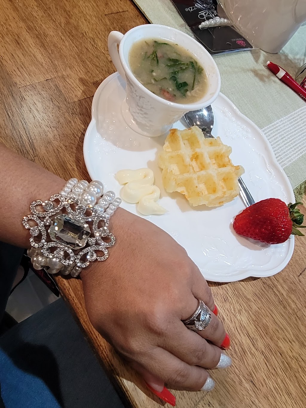 Maria Petit Food Boutique | restaurant | 227 E Lake Ave, Auburndale, FL 33823, USA | 8633268815 OR +1 863-326-8815