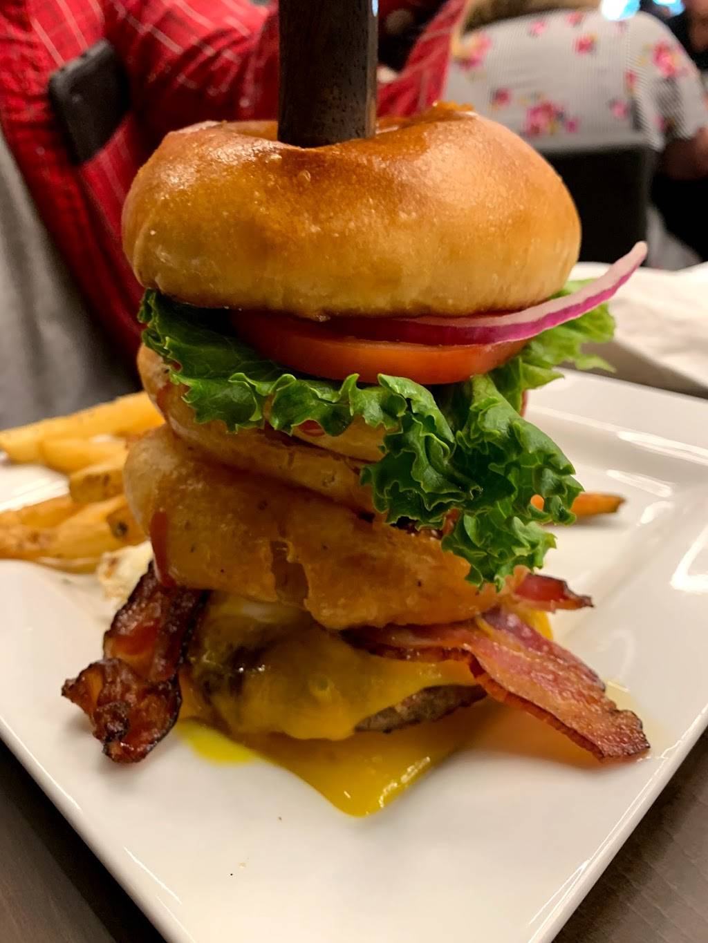 Aurora Borealis | restaurant | 16708 Aurora Ave N, Shoreline, WA 98133, USA | 2066295744 OR +1 206-629-5744